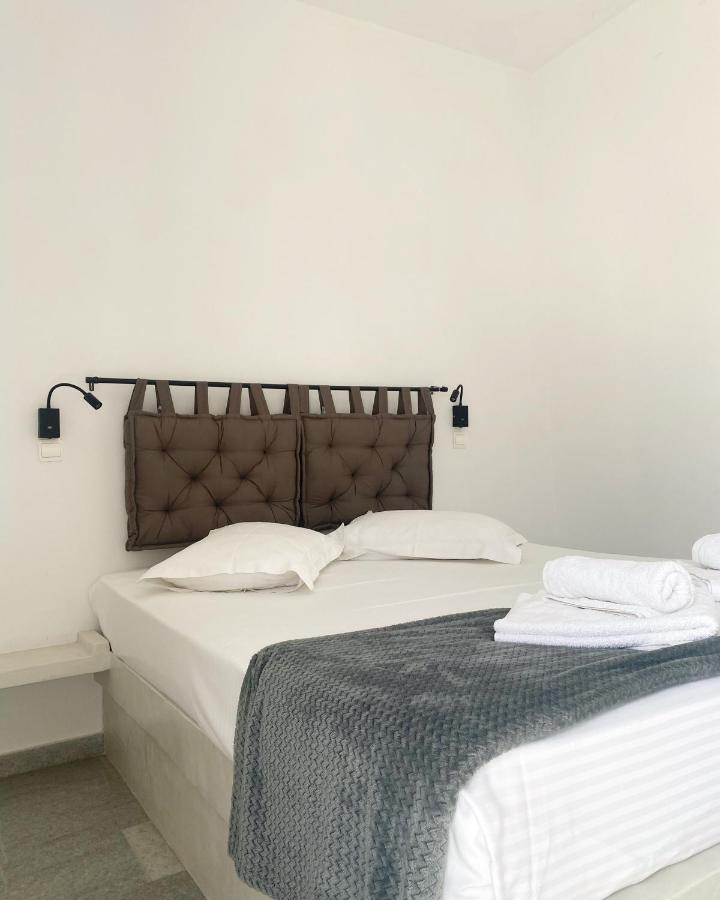 Fikas Hotel Naxos City Bagian luar foto
