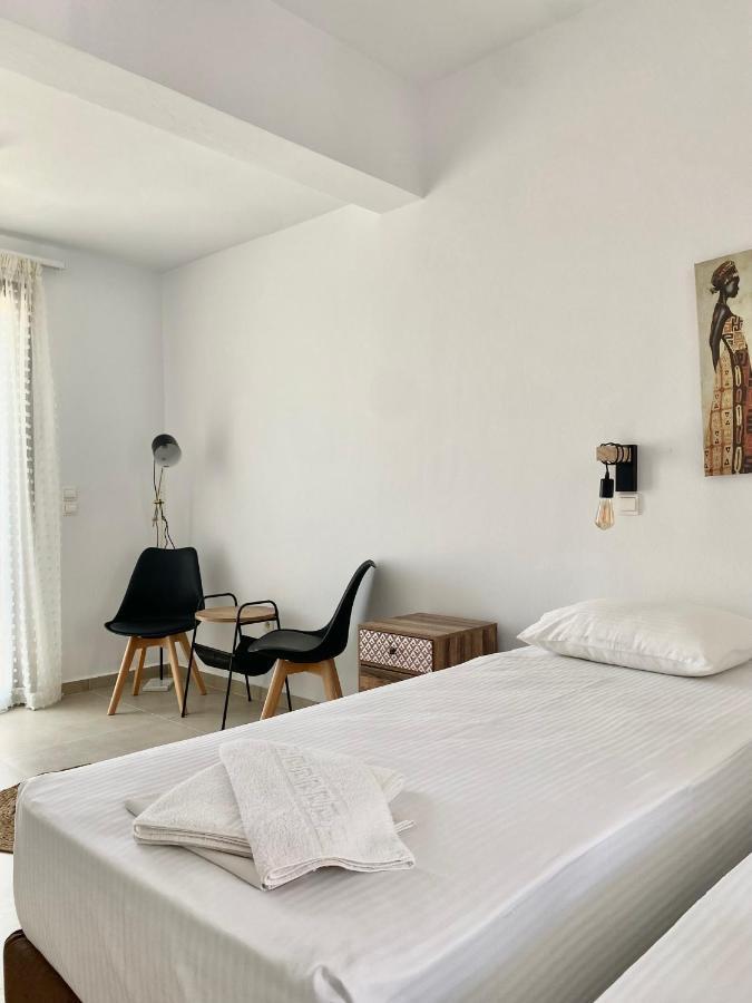 Fikas Hotel Naxos City Bagian luar foto