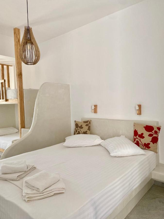 Fikas Hotel Naxos City Bagian luar foto